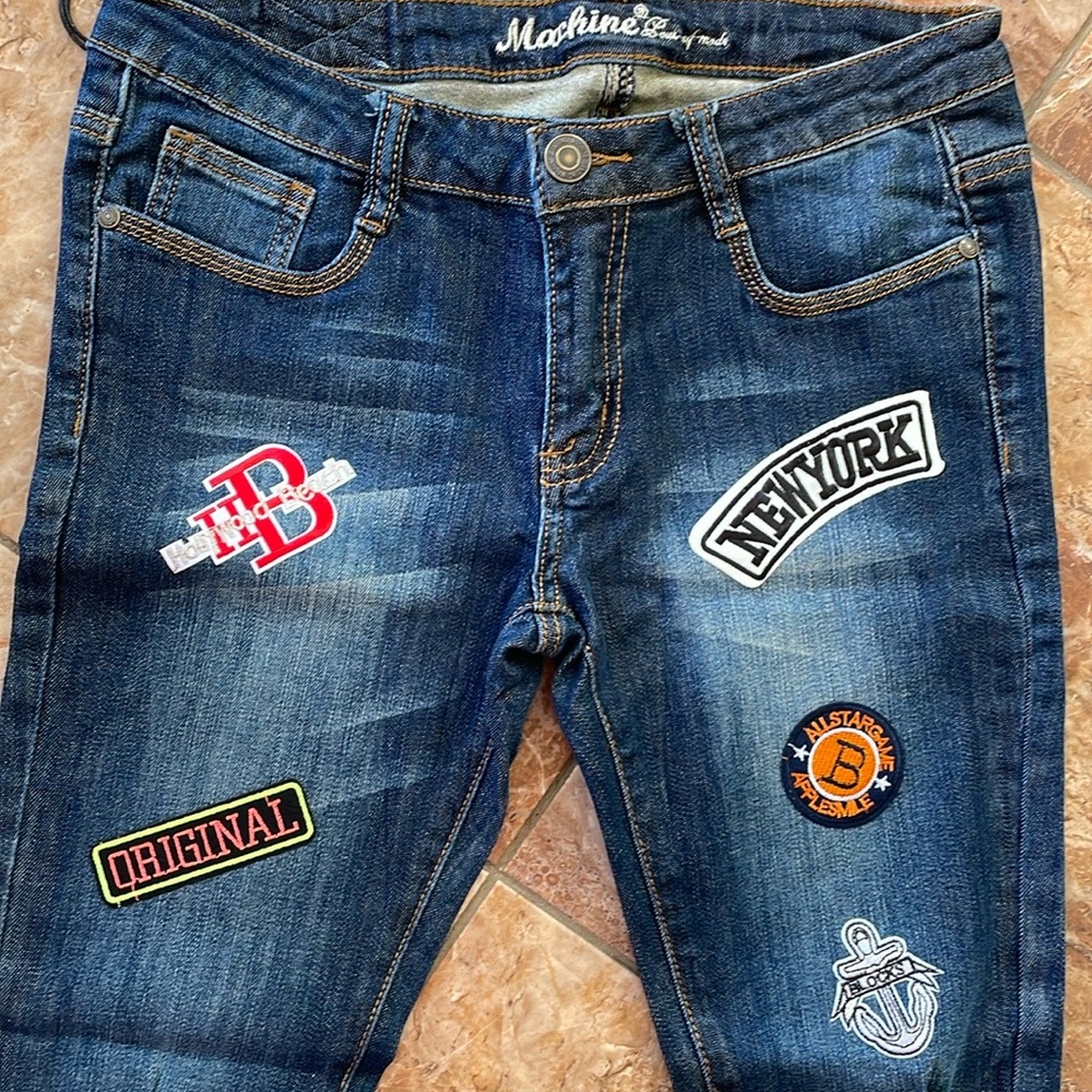 Skinny Jeans with Patches - Picture 2 of 6